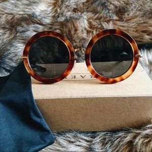 ‼️CLOSET CLEAROUT‼️Oversized Round Sunglasses RAEN